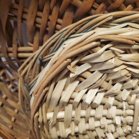 ♡ Vintage Heart wicker basket ♡ - Picture 5 of 6